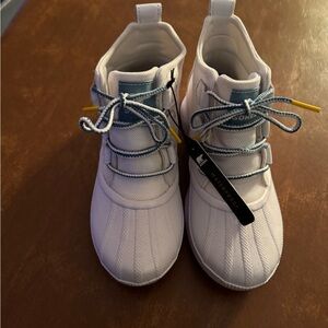 Sorel Waterproof Bbots